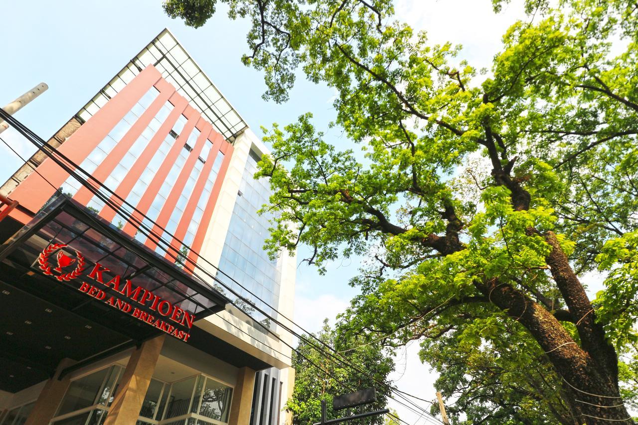 Kampioen Bed & Breakfast Bandung Ngoại thất bức ảnh